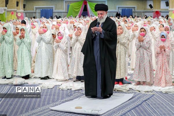 مراسم جشن تکلیف دختران دانش‌آموز به امامت رهبر معظم انقلاب