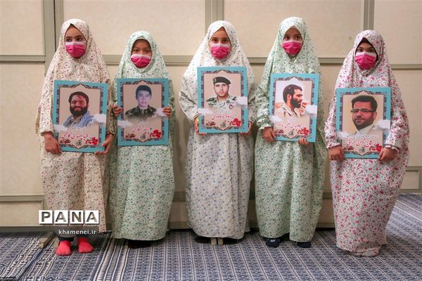 مراسم جشن تکلیف دختران دانش‌آموز به امامت رهبر معظم انقلاب