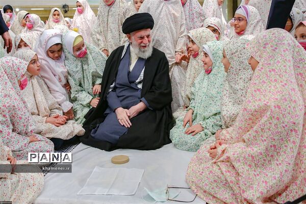 مراسم جشن تکلیف دختران دانش‌آموز به امامت رهبر معظم انقلاب