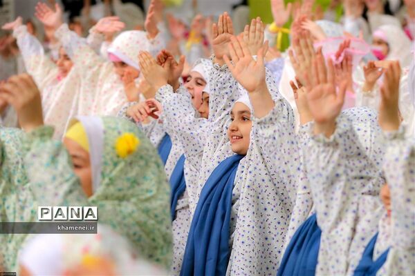 مراسم جشن تکلیف دختران دانش‌آموز به امامت رهبر معظم انقلاب