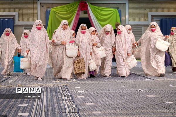 مراسم جشن تکلیف دختران دانش‌آموز به امامت رهبر معظم انقلاب