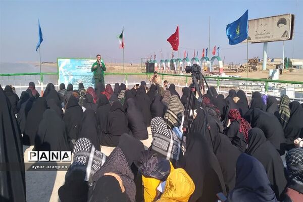 حضور دانش‌آموزان قائمشهری در اروندکنار