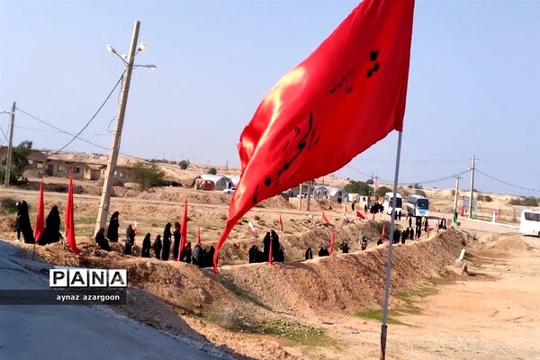 دانش‌آموزان قائمشهری در یادمان هفت تپه