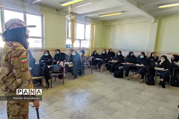 برگزاری دوره عملی نظام جمع در دبیرستان شاهد کوثر شهرستان رباط‌کریم