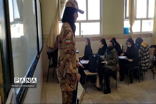 برگزاری دوره عملی نظام جمع در دبیرستان شاهد کوثر شهرستان رباط‌کریم