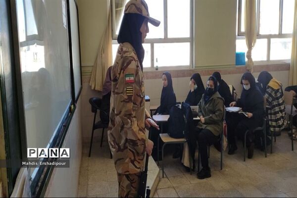 برگزاری دوره عملی نظام جمع در دبیرستان شاهد کوثر شهرستان رباط‌کریم
