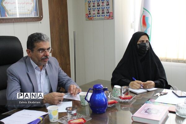 جلسه دبیرخانه استانی جشنواره تجارب برتر تربیتی، مشاوره و مراقبت در برابر آسیب‌های اجتماعی آموزش و پرورش استان بوشهر