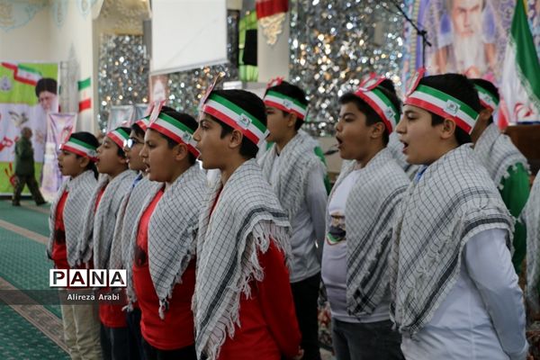 برگزاری نماز جمعه با حضور پرشور مردم کاشمر