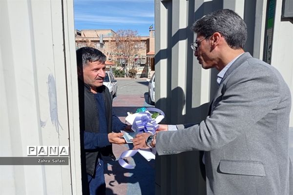 دیدار عیدانه با یکی از بهترین‌های مدرسه در رودهن