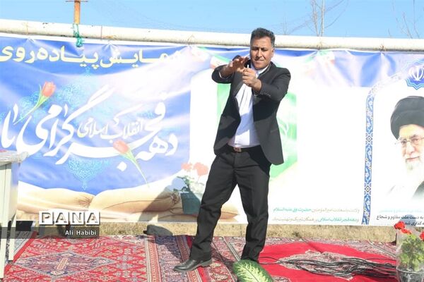 همایش پیاده‌روی خانوادگی شهر طبقده