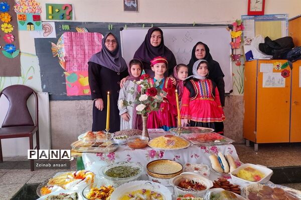 برگزاری جشنواره غذا دبستان حاجیه نوری ملارد در دهه فجر