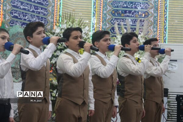 رونمایی از کتاب «امیر خط شکن» با حضور فرمانده‌کل ارتش در قم