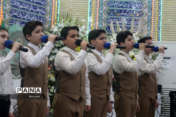 رونمایی از کتاب «امیر خط شکن» با حضور فرمانده‌کل ارتش در قم