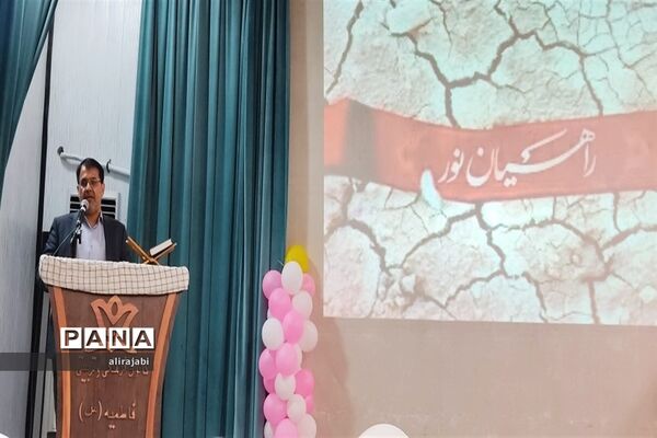 اعزام دانش‌آموزان دختر مدارس منطقه کهریزک به اردوی راهیان نور