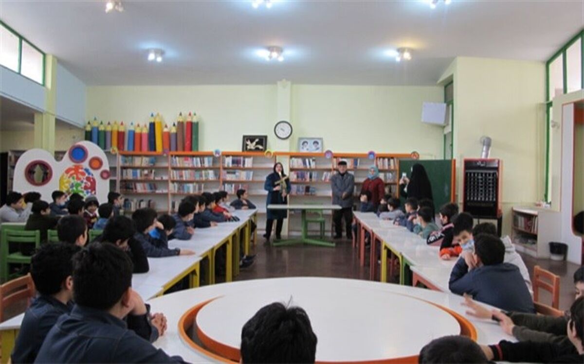 برگزاری نشست‌های علمی تخصصی کانون پرورش فکری کودکان و نوجوانان همزمان با دهه فجر
