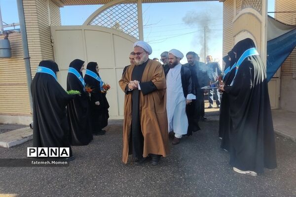 آیین جشن سالگرد پیروزی انقلاب اسلامی در دبیرستان حضرت خدیجه(س) جعفرآباد
