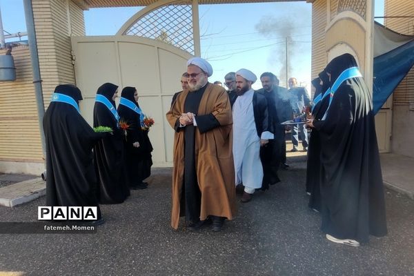 آیین جشن سالگرد پیروزی انقلاب اسلامی در دبیرستان حضرت خدیجه(س) جعفرآباد