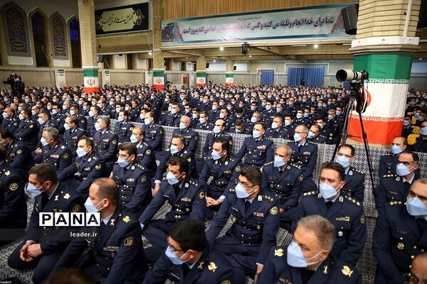 دیدار جمعی از فرماندهان نیروی هوایی و پدافند هوایی ارتش با رهبر انقلاب