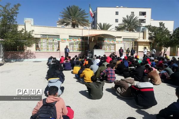 برگزاری دوره آموزشی آتش نشانی در مدارس جهرم