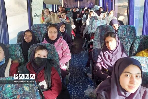 اردوی راهیان پیشرفت دانش‌آموزان مدرسه سمپاد اسلامشهر در پارک علم و فناوری پردیس