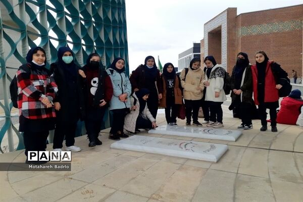 اردوی راهیان پیشرفت دانش‌آموزان مدرسه سمپاد اسلامشهر در پارک علم و فناوری پردیس