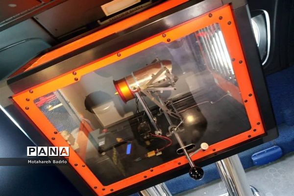 اردوی راهیان پیشرفت دانش‌آموزان مدرسه سمپاد اسلامشهر در پارک علم و فناوری پردیس