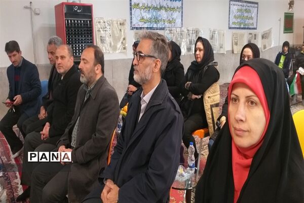افتتاح زمین چمن دبیرستان دوره اول فضیلت منطقه 4