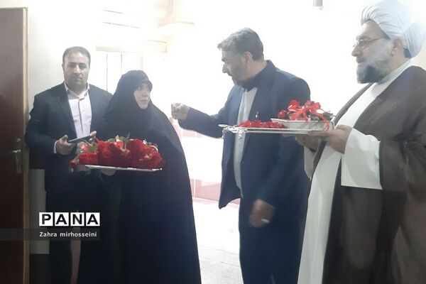مراسم بدرقه اردوی راهیان نور در قیامدشت