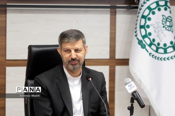 نشست خبری معاون پرورشی و فرهنگی وزیر آموزش و پرورش و رئیس سازمان دانش‌آموزی با اصحاب رسانه