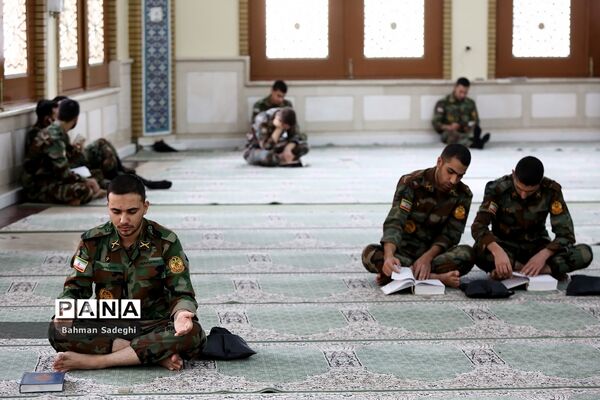 آئین معنوی اعتکاف در دانشگاه افسری امام علی(ع)