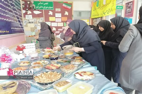برگزاری جشنواره فرهنگ بومی استان فارس در ناحیه ۴ شیراز