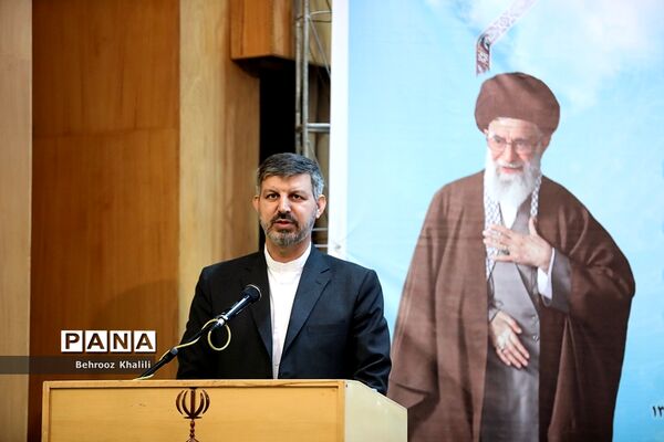 مراسم بدرقه کاروان زیارت اولی‌های دانش‌آموزی مشهد الرضا(ع)