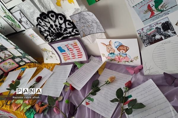 نمایشگاه مدرسه انقلاب در هنرستان نوین آفرین رودهن