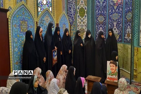 اعتکاف دانش‌آموزان منطقه ۱۲ در مسجد فومنی