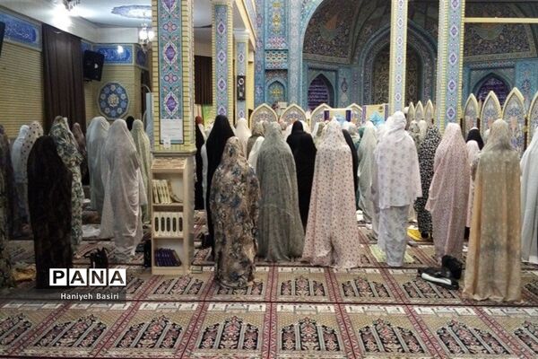 برگزاری مراسم اعتکاف با هدف تبیین اخلاق و معنویت نوجوانان دهه هشتادی در مسجد سید الشهدا