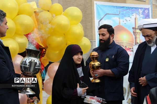 مراسم بدرقه اردوی «زیارت‌‌اولی‌ها» به مقصد مشهد مقدس