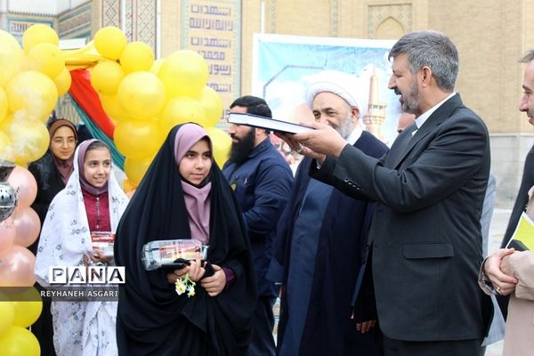 مراسم بدرقه اردوی «زیارت‌‌اولی‌ها» به مقصد مشهد مقدس