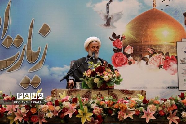 مراسم بدرقه اردوی «زیارت‌‌اولی‌ها» به مقصد مشهد مقدس