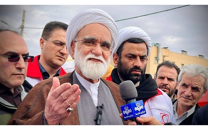 نماینده ویژه رهبرمعظم انقلاب از اردوگاه‌های اسکان اضطراری مناطق زلزله‌زده خوی بازدید کرد