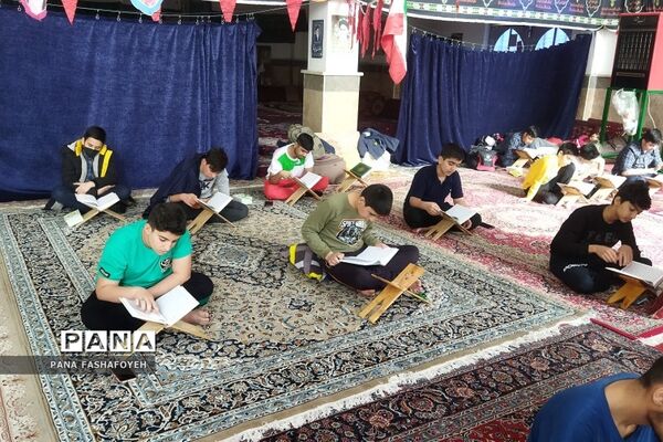 برگزاری اعتکاف ویژه دانش‌آموزان پسر فشافویه