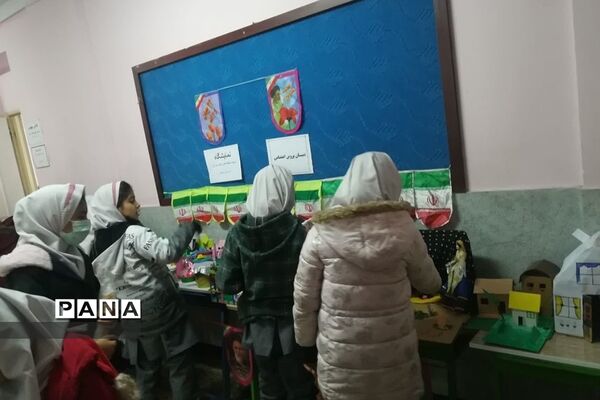 نمایشگاه دست‌سازه‌ها و جابربن‌حیان در مدارس رودهن