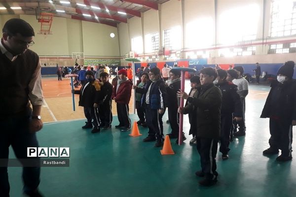 برگزاری جشن دهه فجر دبستان علوی منطقه ۱۳