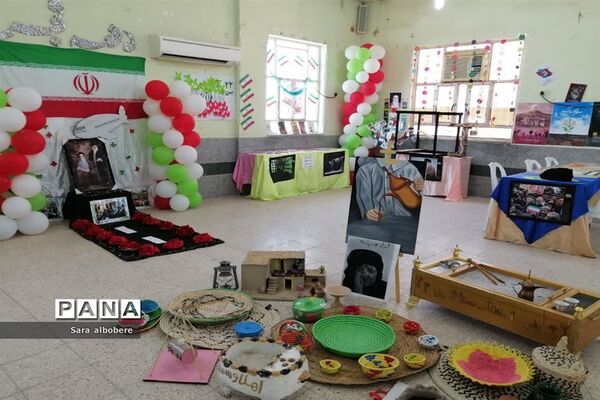 افتتاح نمایشگاه مدرسه انقلاب در شادگان