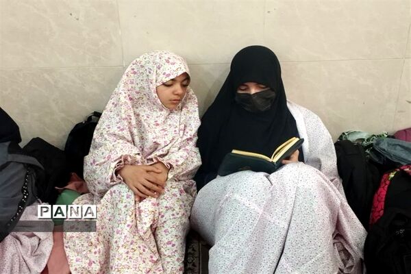 اعتکافی متفاوت در مدرسه شاهد مسفروش کاشان