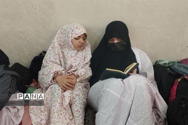 اعتکافی متفاوت در مدرسه شاهد مسفروش کاشان