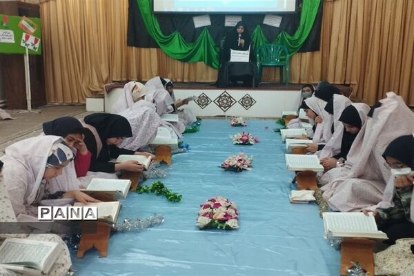 اعتکافی متفاوت در مدرسه شاهد مسفروش کاشان