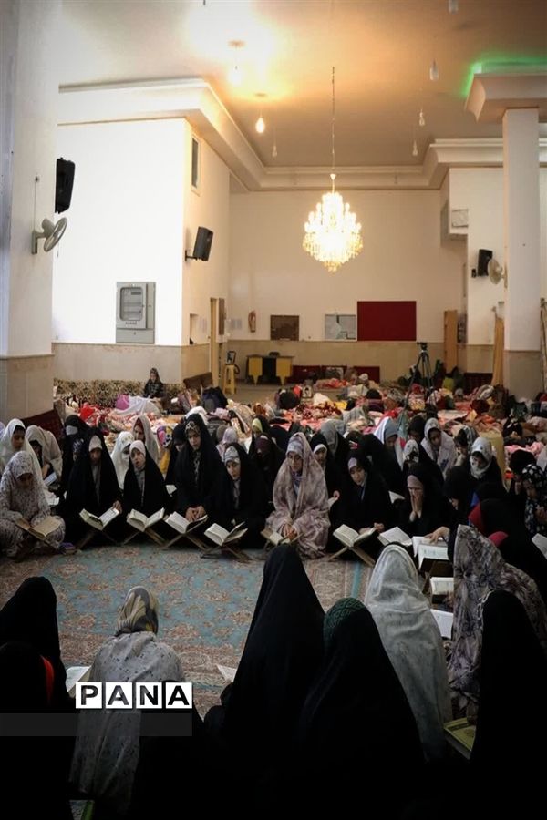 بزرگترین اعتکاف دختران دهه هشتادی، هیأت بنت الهدی در کاشان