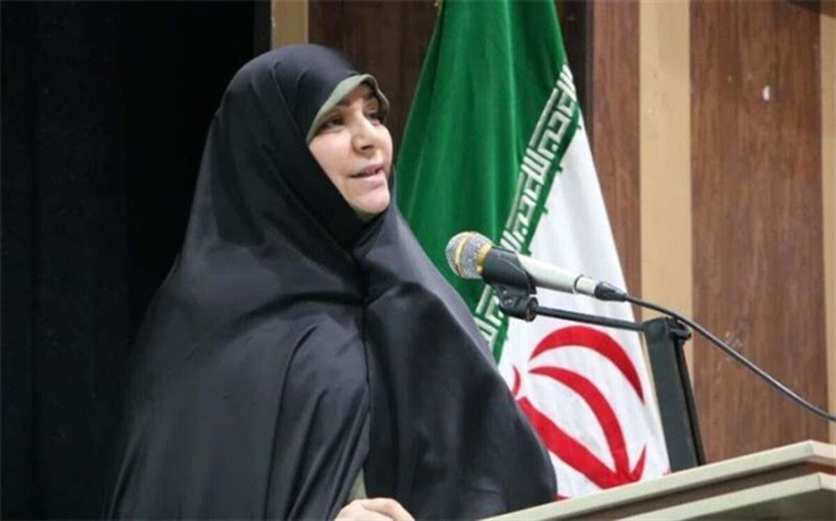 شعر مهم‌ترین ابزار برای ترویج فرهنگ ایثار و شهادت در جامعه است.