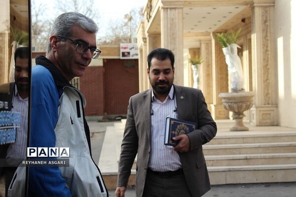بدرقه دانش‌‌آموزان دختر زیارت‌ اولی شهرستان‌های تهران به سفر مشهد مقدس
