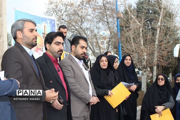 بدرقه دانش‌‌آموزان دختر زیارت‌ اولی شهرستان‌های تهران به سفر مشهد مقدس